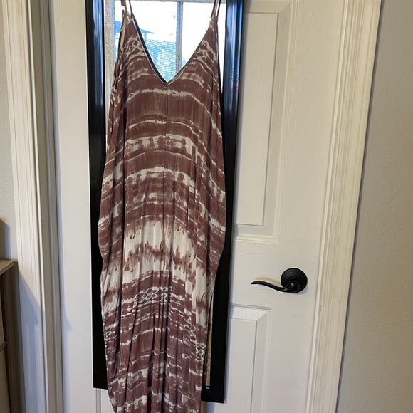 VICI OLIVIAN POCKETED MAXI DRESS ~ Mauve Tie dye S/M - Picture 6 of 7